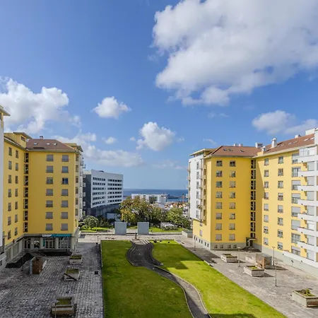 Avenida Blue - 3 Bedroom - Private Parking Apartment Ponta Delgada