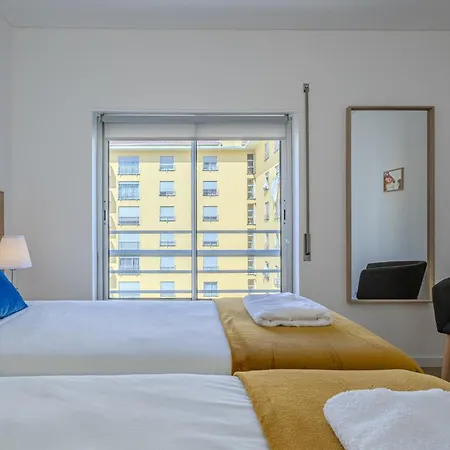 Avenida Blue - 3 Bedroom - Private Parking Ponta Delgada